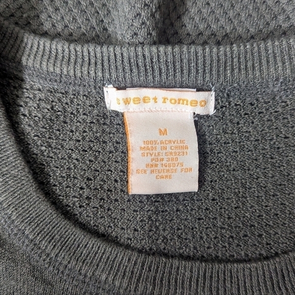 Sweet Romeo Olive Green Woven Long Sleeve Crew Neck Blouse - Picture 8 of 10